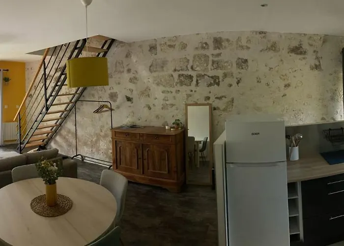 Дом отдыха Saumur Loire Et *